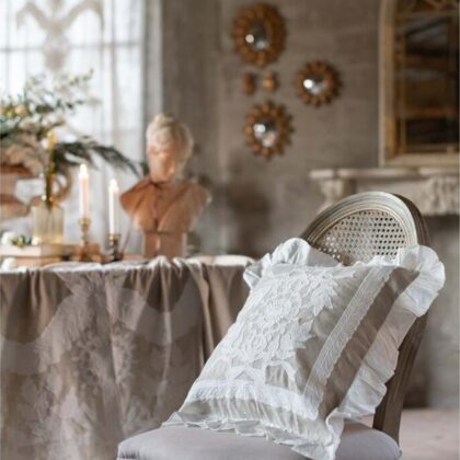 Coussin Shabby chic brodé Blanc Mariclo 50x50cm